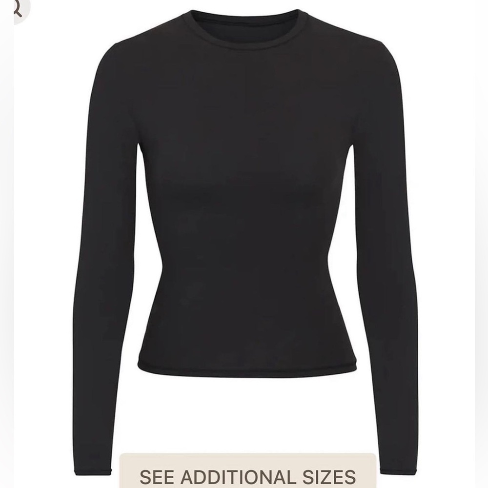 skims fits everybody long sleeve top